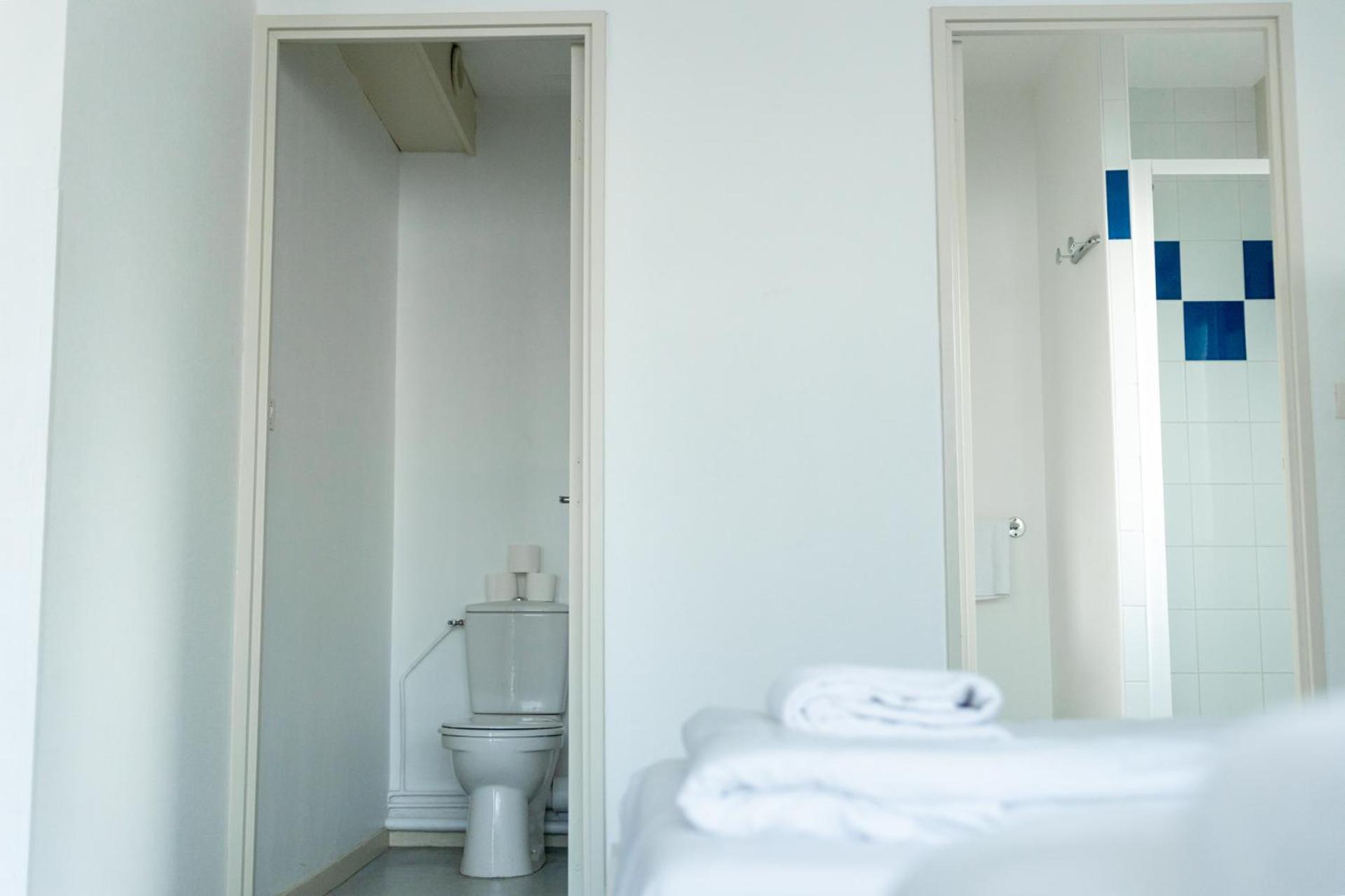Cote Lac Hostel Evian Bilik gambar